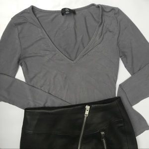 Missguided Long Sleeve V Neck Bodysuit Grey